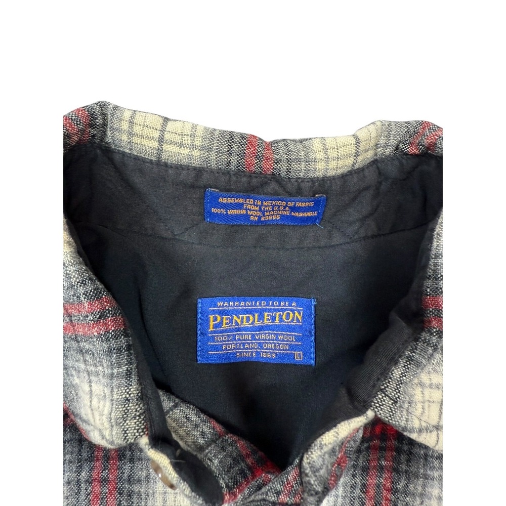 Vtg Pendleton Men 100% Virgin Wool Flannel Red Black Plaid Large - Picture 3 of 6